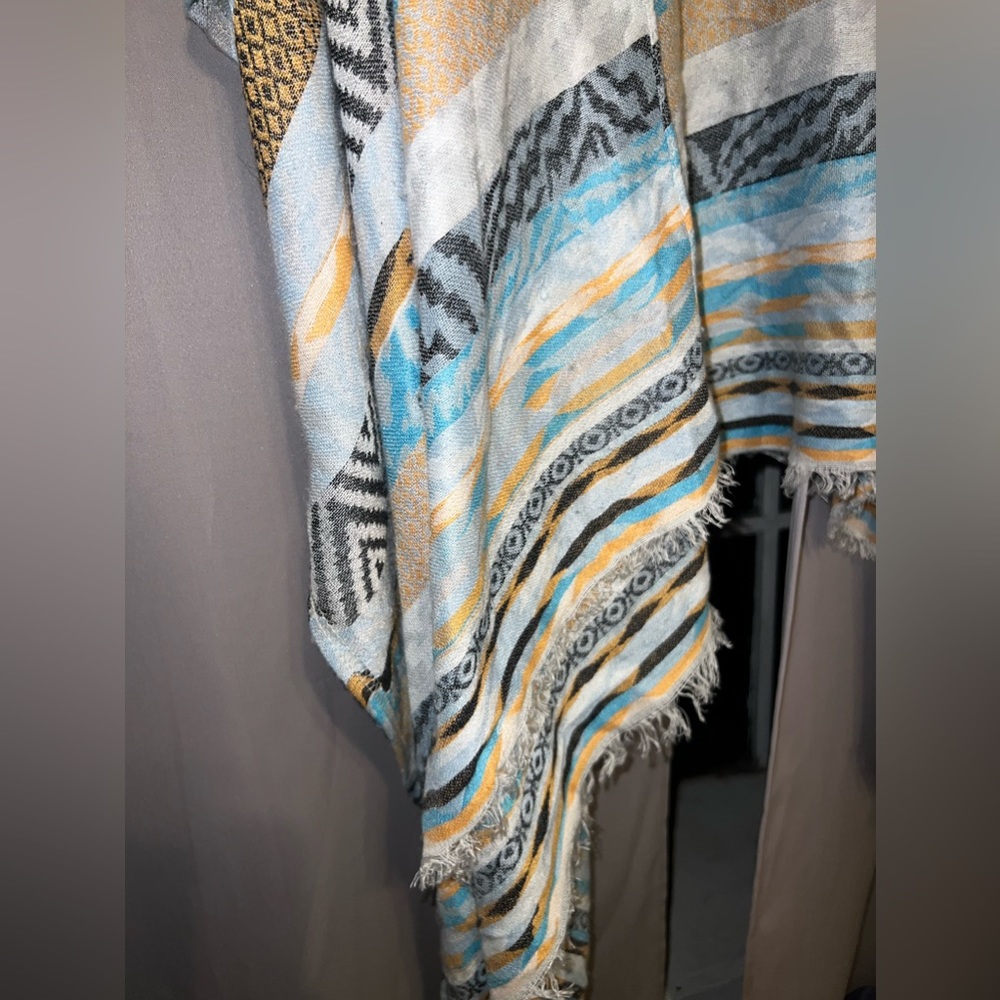 Aztec kimono - Picture 3 of 3